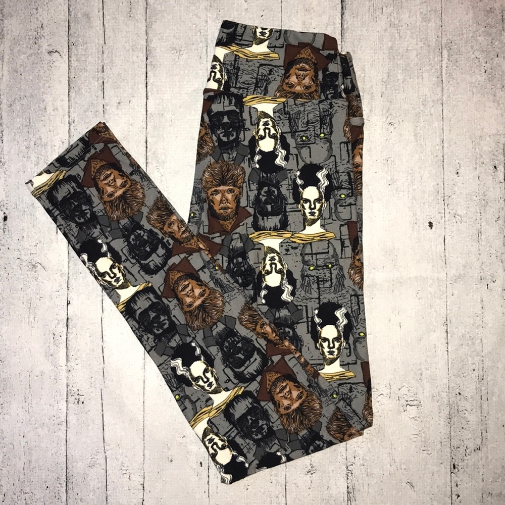 patterned lularoe Halloween leggings 👻